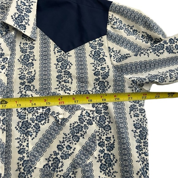 Vintage floral pearl snap shirt 16 1/2-35 - Picture 4 of 8